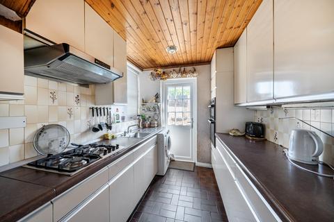 3 bedroom semi-detached house for sale, Felbridge Avenue, Stanmore
