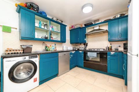 4 bedroom semi-detached house for sale, Bronte Avenue, Fairfield, HITCHIN