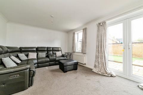 4 bedroom semi-detached house for sale, Bronte Avenue, Fairfield, HITCHIN