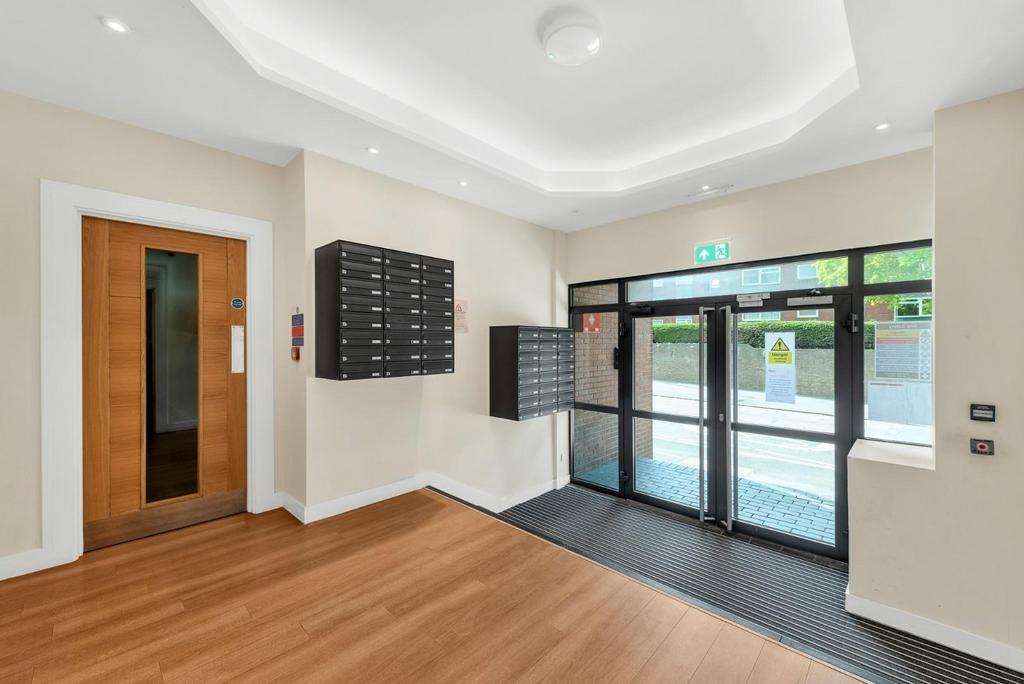 Apartment in London - View 2