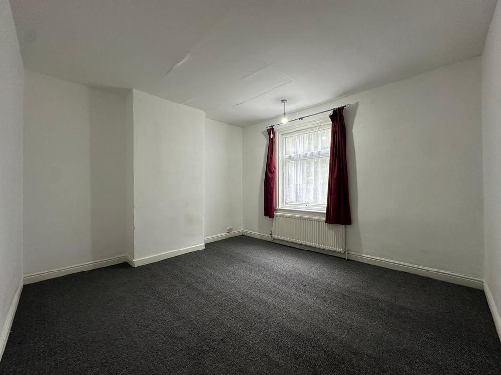 House in Leicester - More
