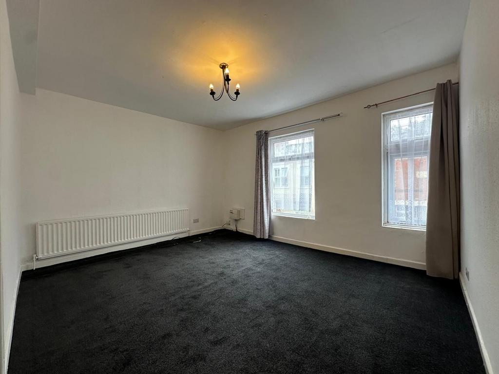 Apartment in Leicester - View 3
