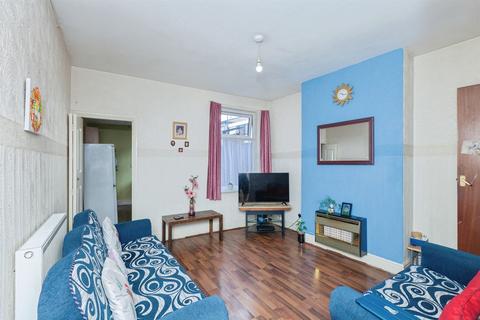 3 bedroom end of terrace house for sale, Sawley Street, Leicester