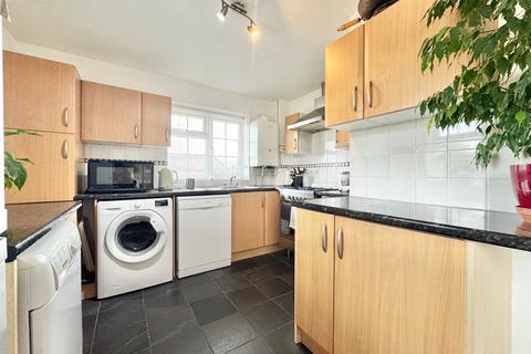 2 bedroom maisonette for sale, Summerfields, Locks Heath