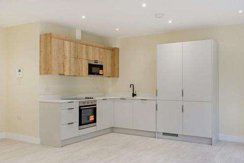2 bedroom apartment to rent, Swakeleys Road, Ickenham UB10