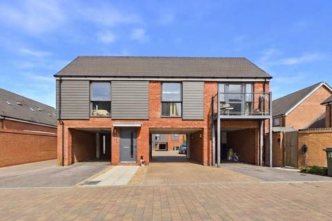 2 bedroom coach house for sale, 17 MONTGOMERY ROAD, BORDON