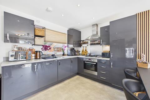 2 bedroom coach house for sale, 17 MONTGOMERY ROAD, BORDON