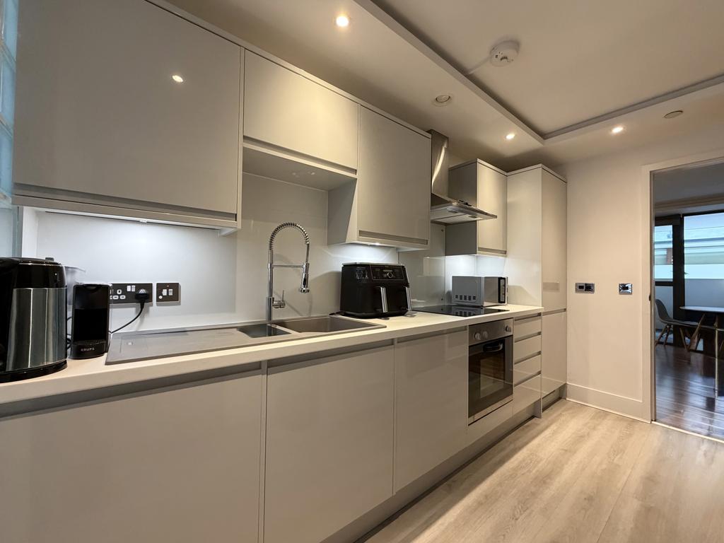 Apartment in Manchester - View 3