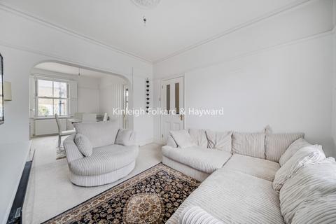 2 bed house for rent in Napier Road, Bromley, BR2