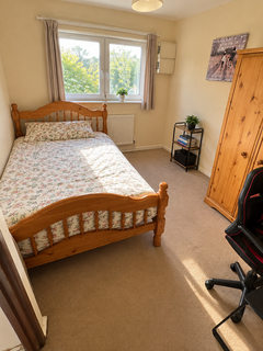 2 bedroom flat to rent, Church Street, London E16