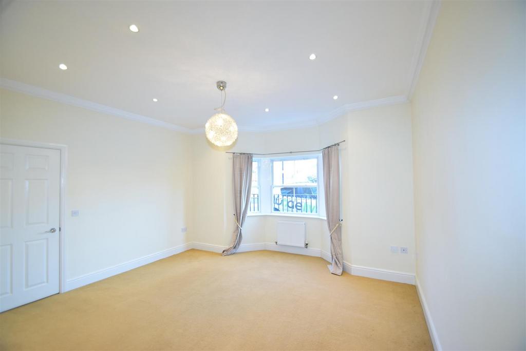 House in Newcastle Upon Tyne - View 4