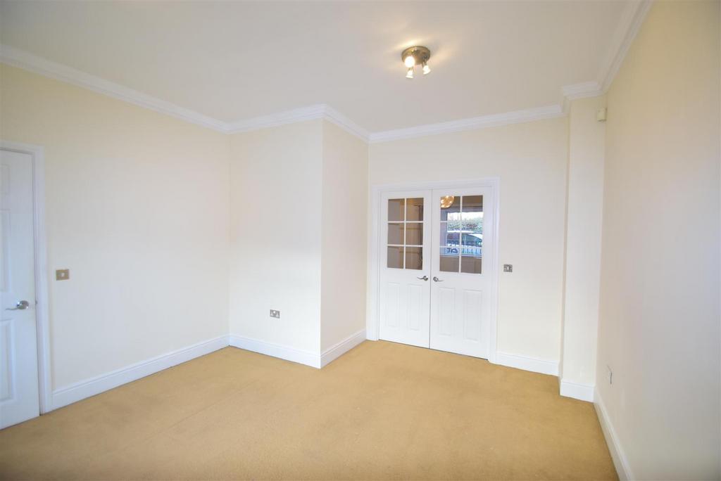 House in Newcastle Upon Tyne - View 5