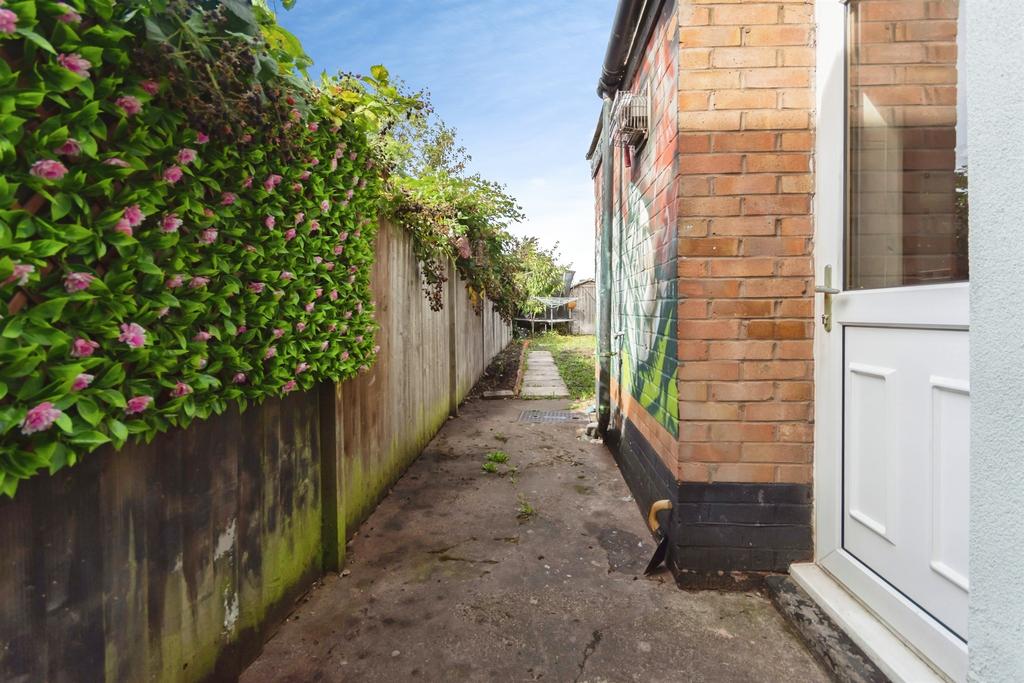 House in Birmingham - View 5
