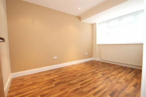 2 bedroom flat for sale, Clare Road, Greenford UB6