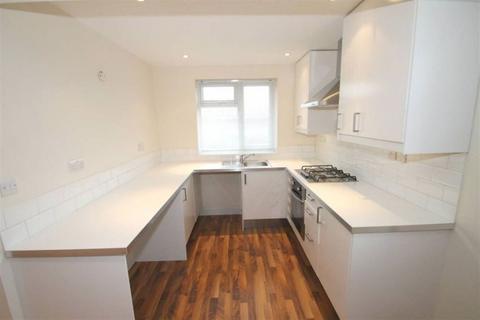 2 bedroom flat for sale, Clare Road, Greenford UB6
