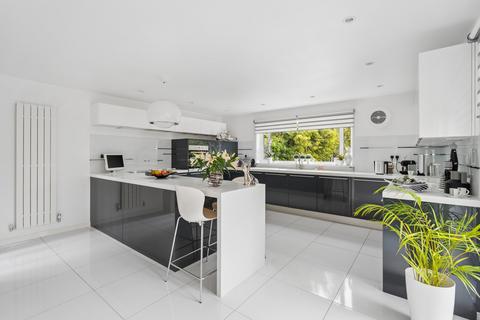 5 bedroom detached house for sale, Hedgeside Road, Northwood HA6