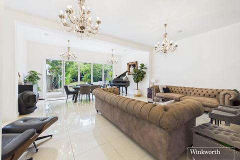 6 bedroom semi-detached house for sale, Newark Way, London