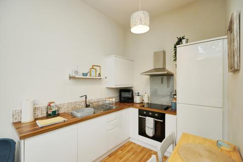 1 bedroom flat for sale, Porthmadog Road, CRICCIETH, Gwynedd, LL52