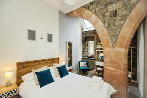 1 bedroom flat for sale, Porthmadog Road, CRICCIETH, Gwynedd, LL52