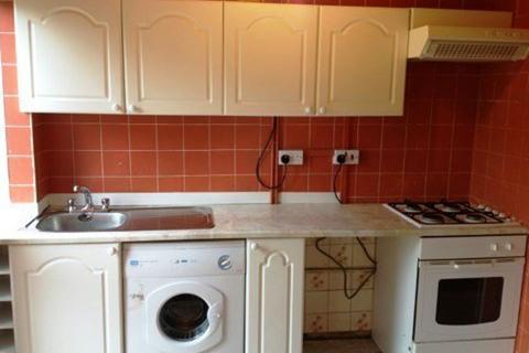 2 bedroom house to rent, Seaton Crescent, Corby