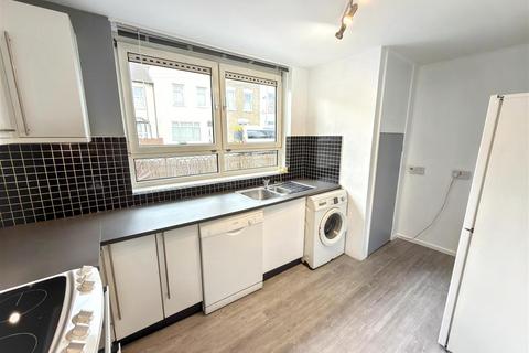 1 bedroom flat for sale, Henniker Road, London