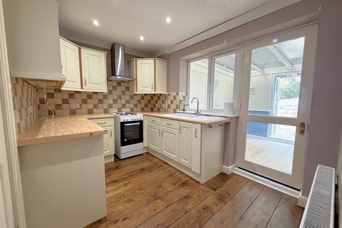 2 bedroom terraced house for sale, Outer Circle, Southampton