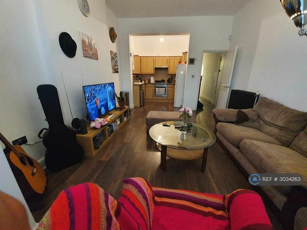 Apartment in London - View 4