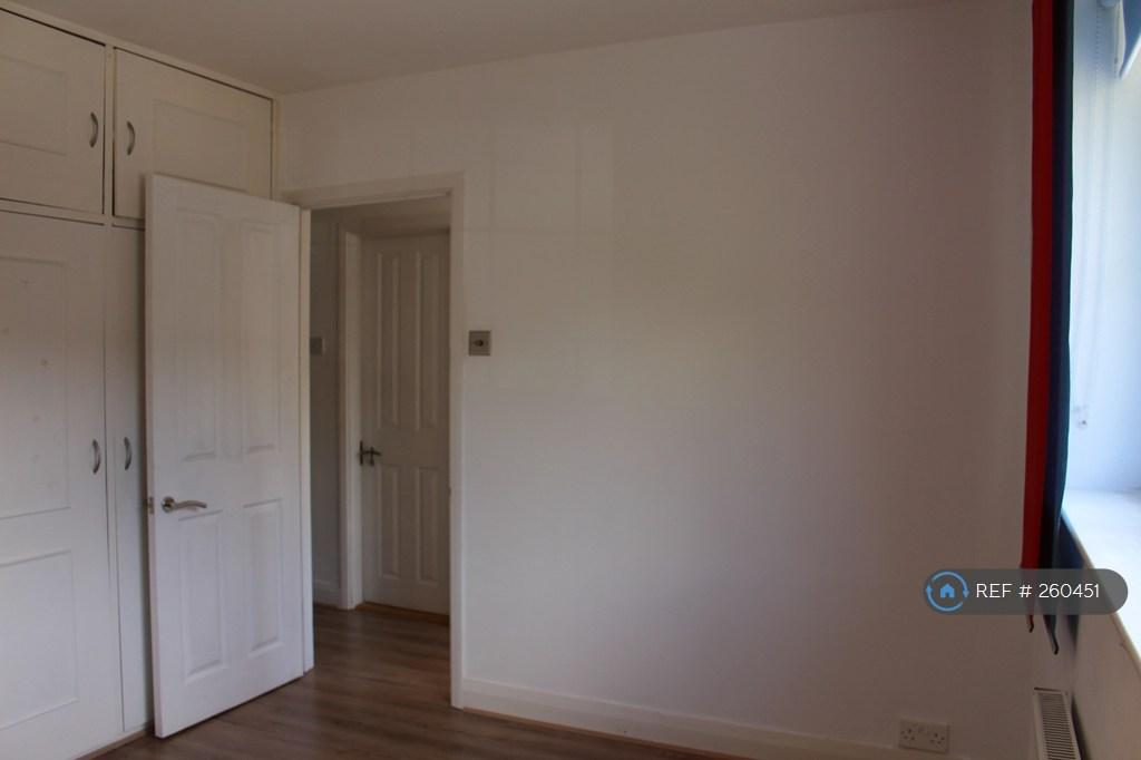 House in London - View 5