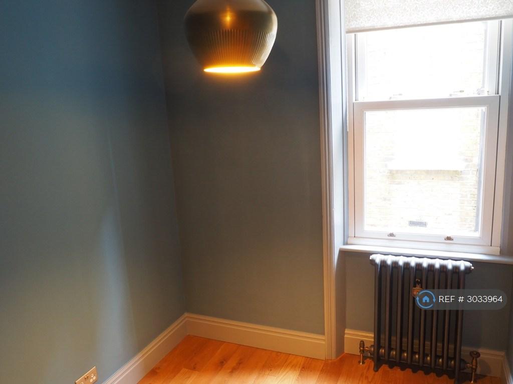 Apartment in London - View 2