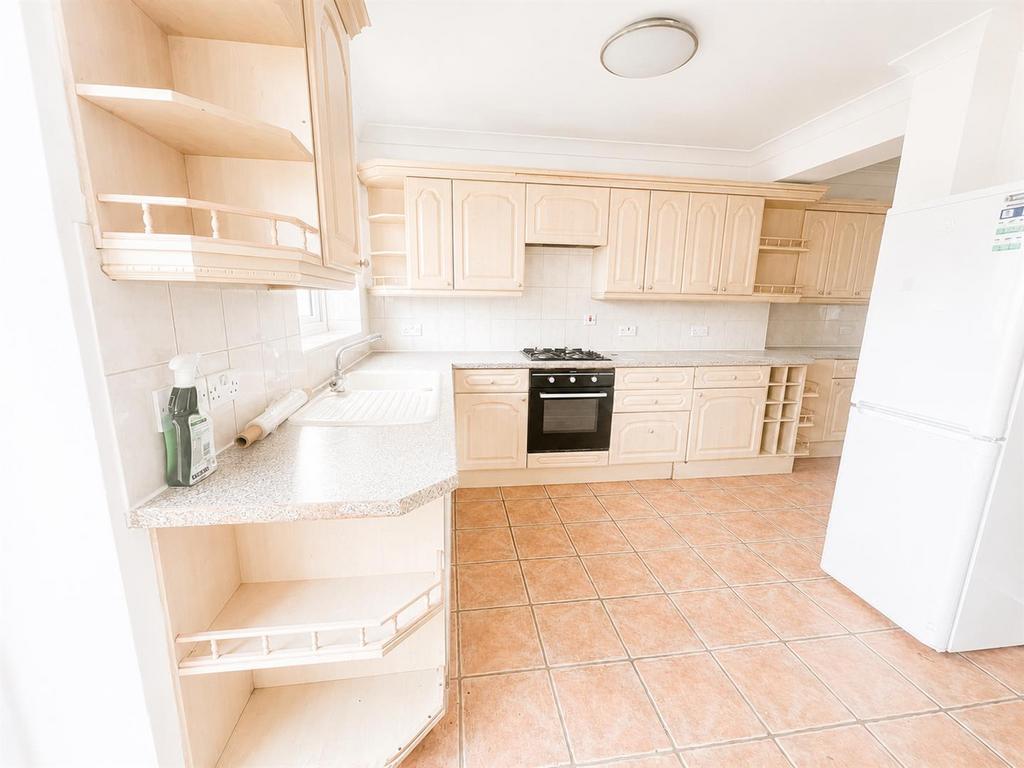House in Enfield - View 2