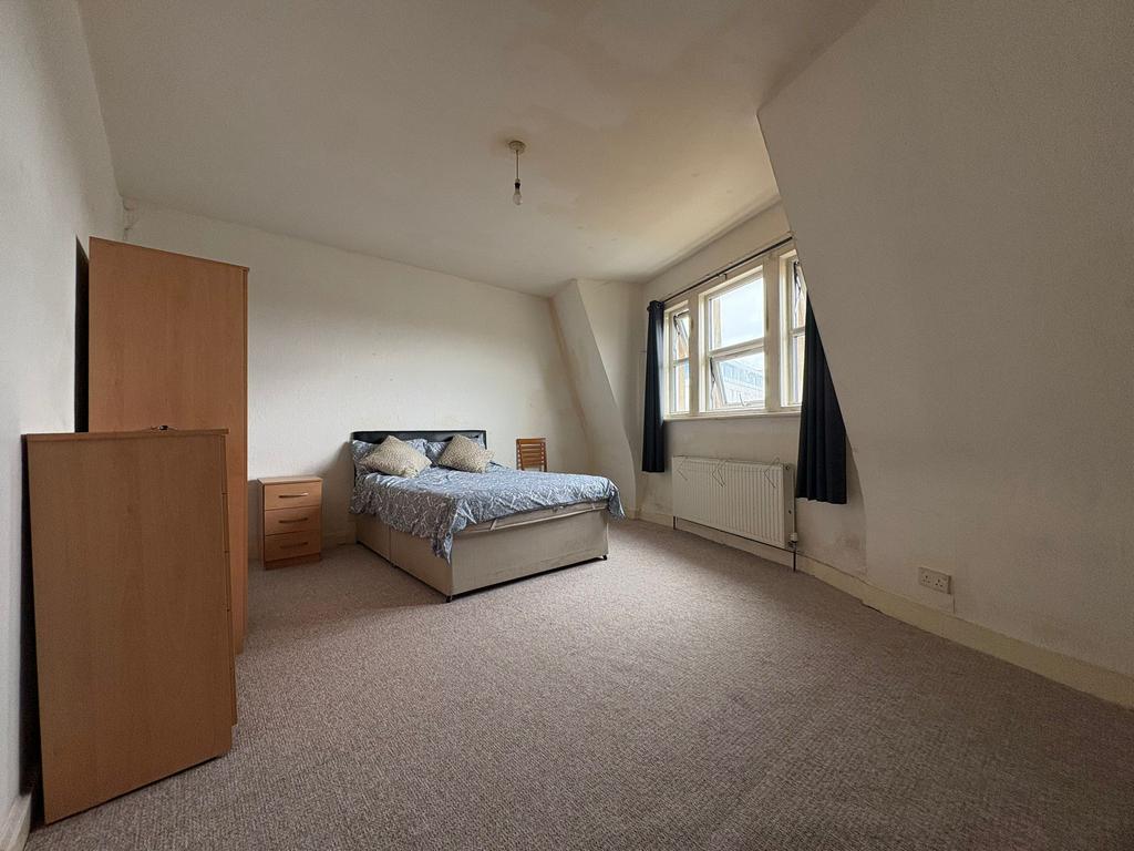 House in London - View 5