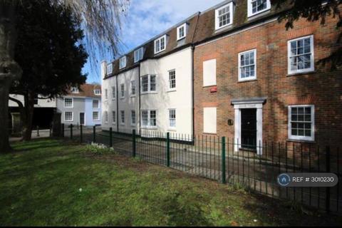 2 bed flat/apartment for rent in Linen Court, Canterbury, CT1