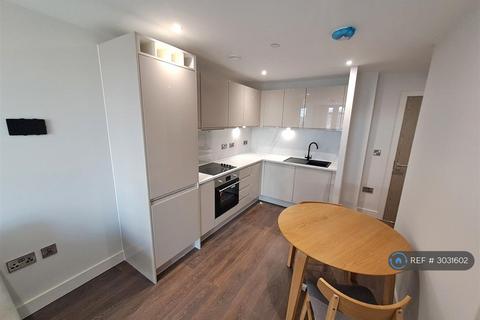 1 bedroom flat to rent, Triskelion Way, Liverpool, L3
