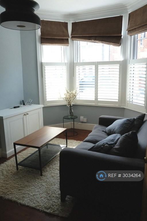 Apartment in London - View 2