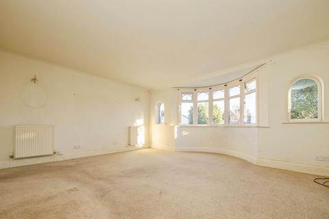 2 bedroom detached bungalow for sale, Mountview Road, Clacton-on-Sea CO15