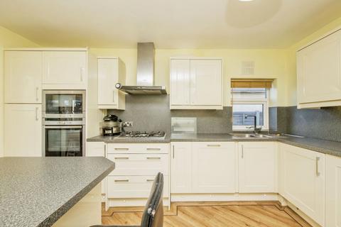 2 bedroom detached bungalow for sale, Mountview Road, Clacton-on-Sea CO15