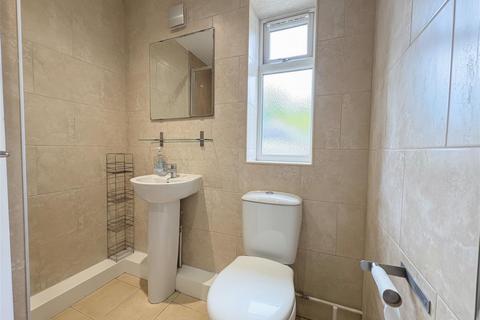 5 bedroom semi-detached house for sale, Abbotsford Road, Hull Road