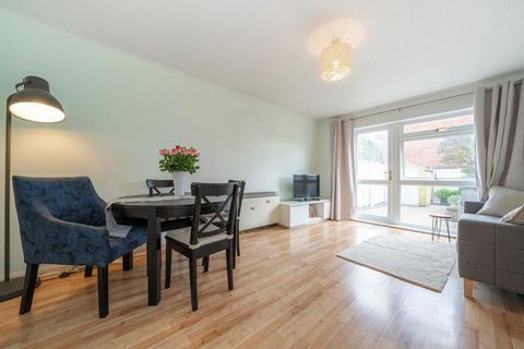undefined, Ploughmans End, Isleworth TW7