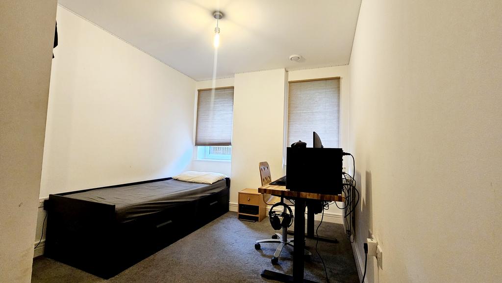 Apartment in London - View 5