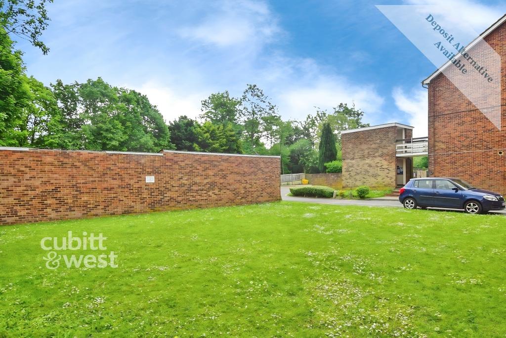 Apartment in Sutton - View 4