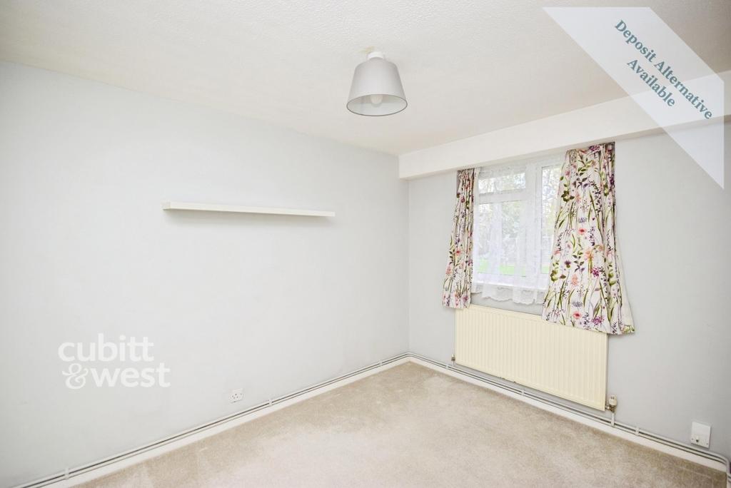 Apartment in Sutton - More