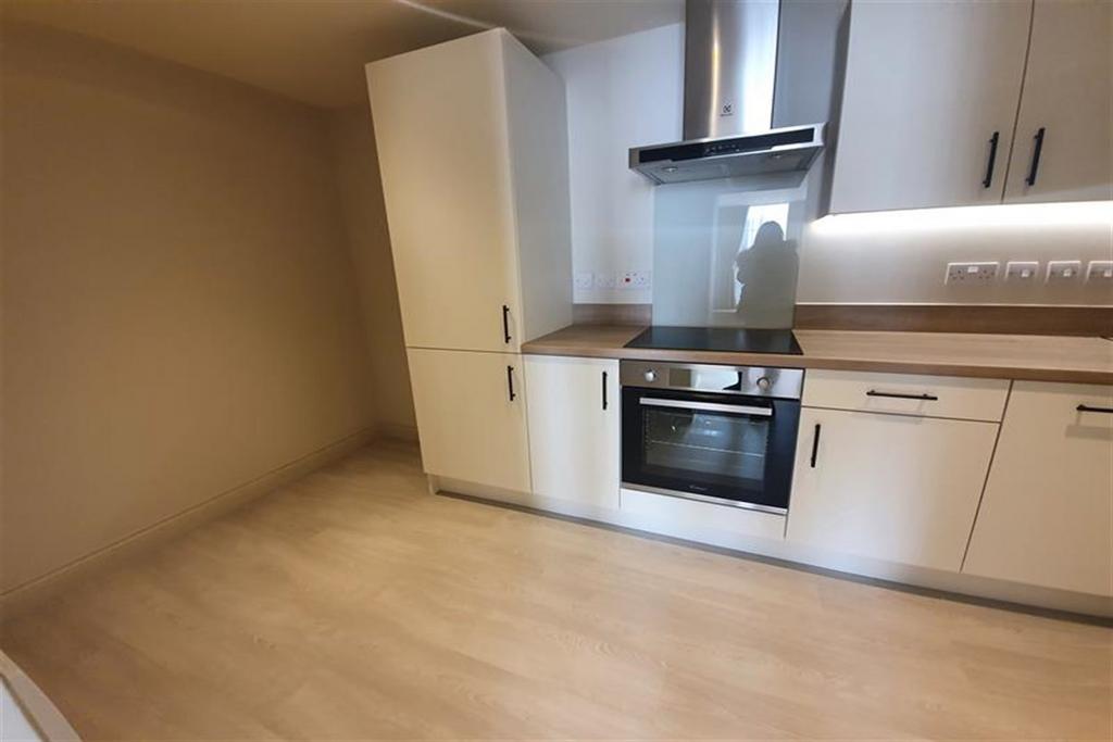 Apartment in Leeds - View 5