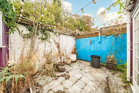 undefined, Barlby Gardens, London W10