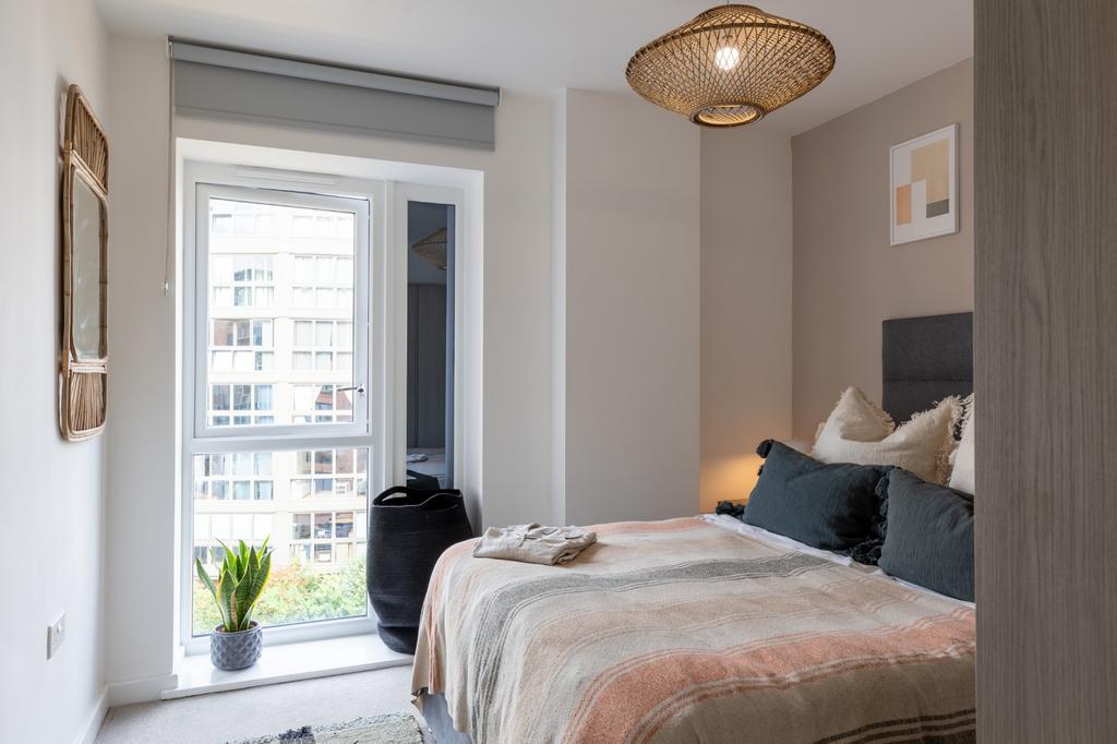 Apartment in Birmingham, West Midlands - View 2