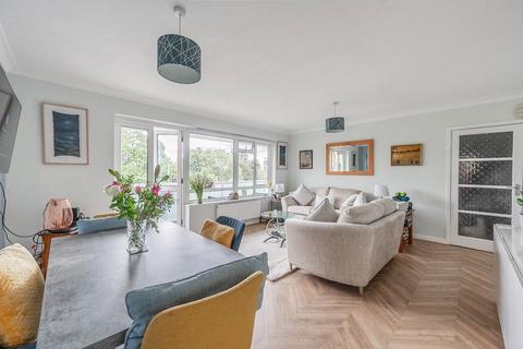 1 bedroom flat for sale, Dove Park, Harrow, Pinner, HA5
