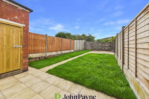 3 bedroom terraced house to rent, Sewall Highway, Wyken, Coventry, CV2