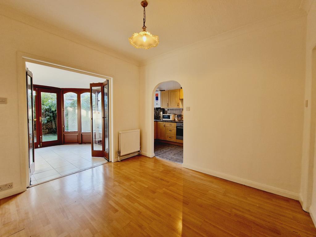 House in London - View 3