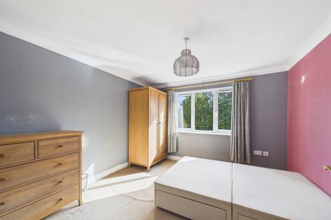 undefined, Winslet Place, Oxford Road, Reading, Berkshire, RG30