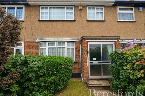 Wiltshire Avenue, Hornchurch, RM11