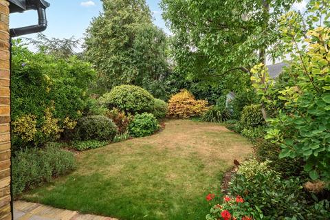 undefined, Hawes Road, Bromley, Kent, BR1